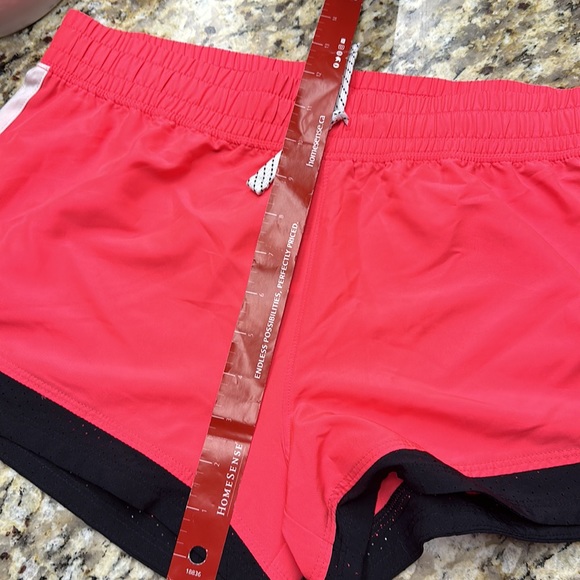 Under Armour Girls Running Shorts - Picture 7 of 8